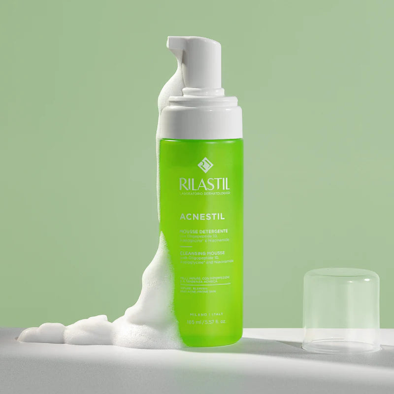rilastil acnestil mousse detergente
