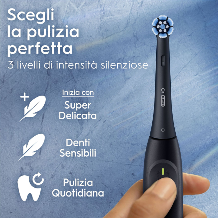 Oral-B iO 2 Spazzolino Elettrico Nero, 1 Testina Di Ricambio, 1 Custodia Da Viaggio